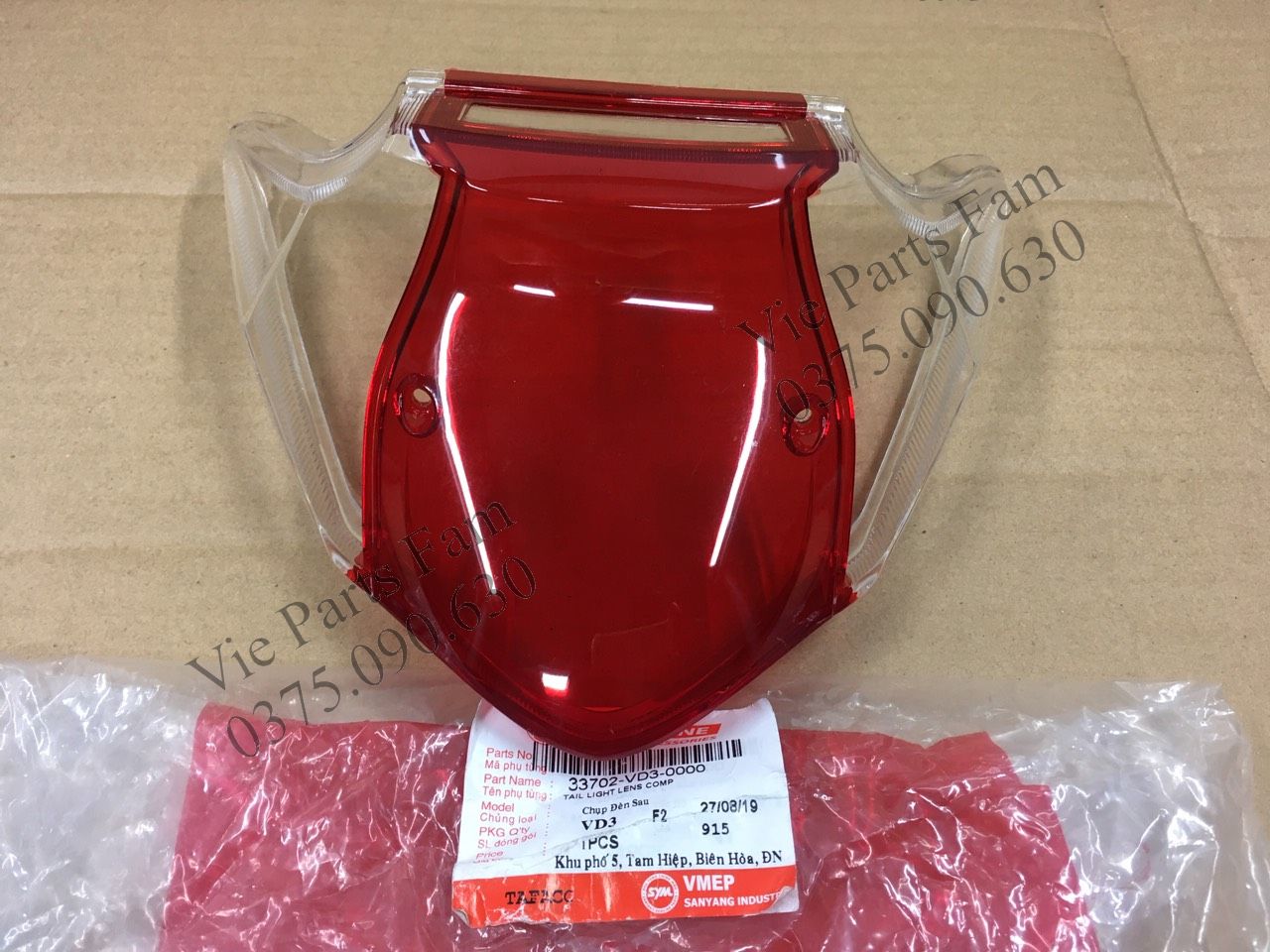 CHỤP ĐÈN SAU XE EZ SYM