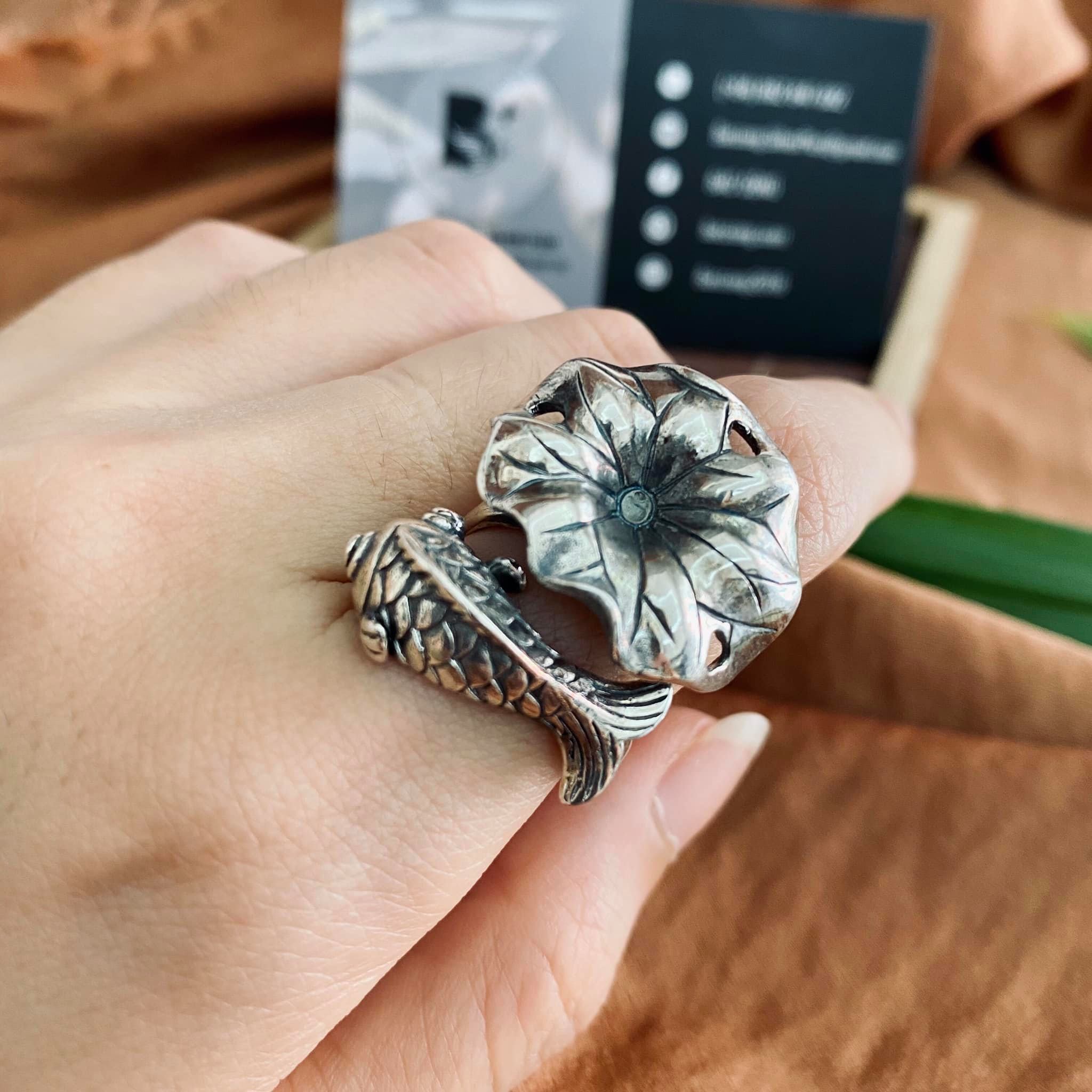 Nhẫn cá chép hoa sen bạc