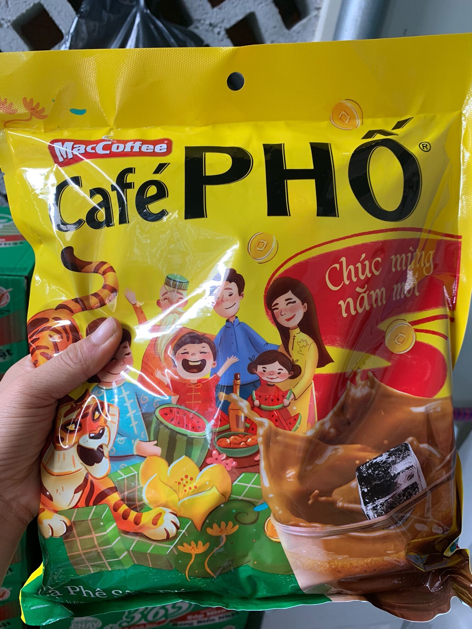 CÀ PHÊ PHỐ SỮA ĐÁ ( 30 gói x24g)