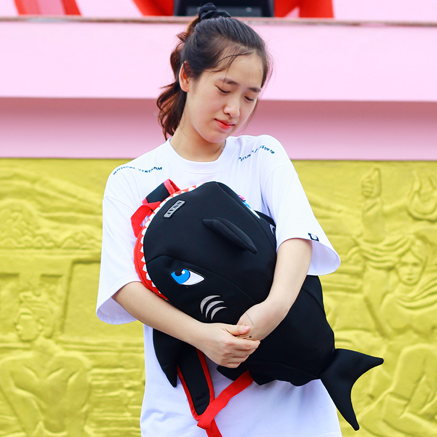 Balo cá mập đen baby shark