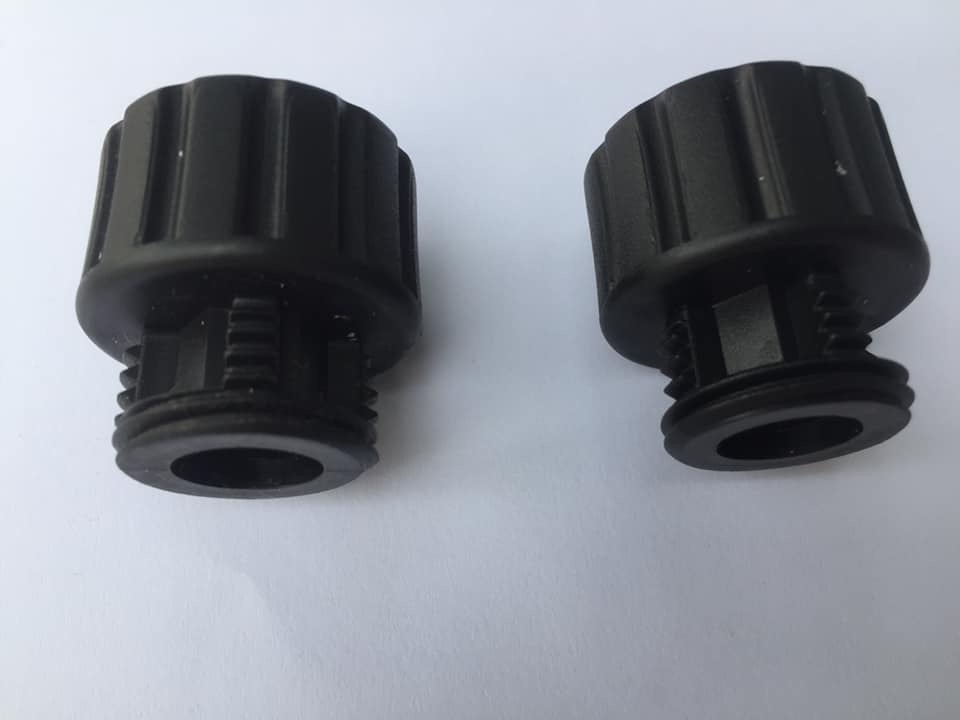 2 chiếc lơ 21 bằng nhựa cao cấp