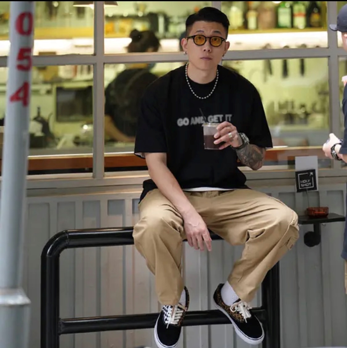 Áo thun tay lỡ unisex