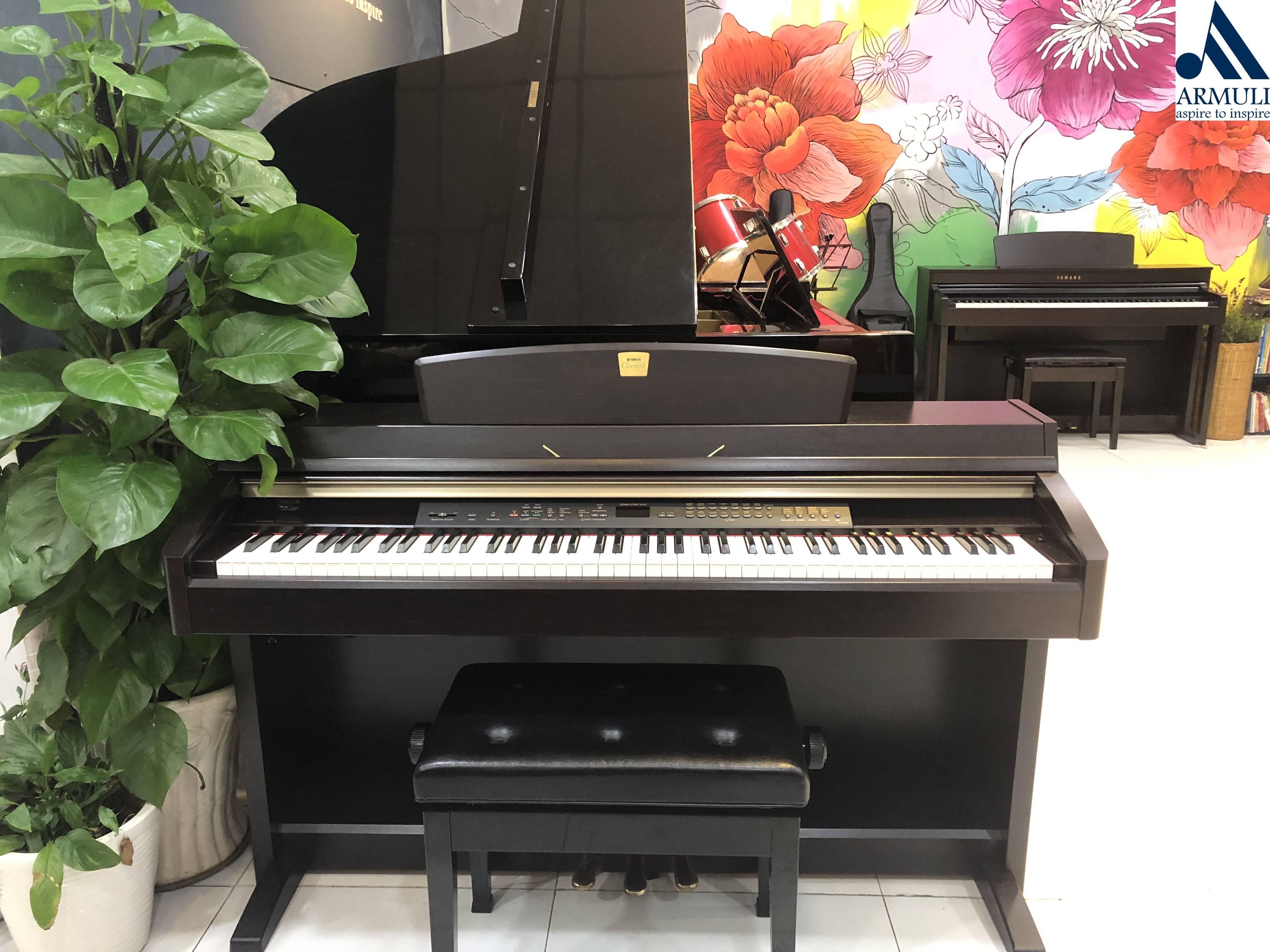 Đàn Piano Yamaha Clavinova CLP-240