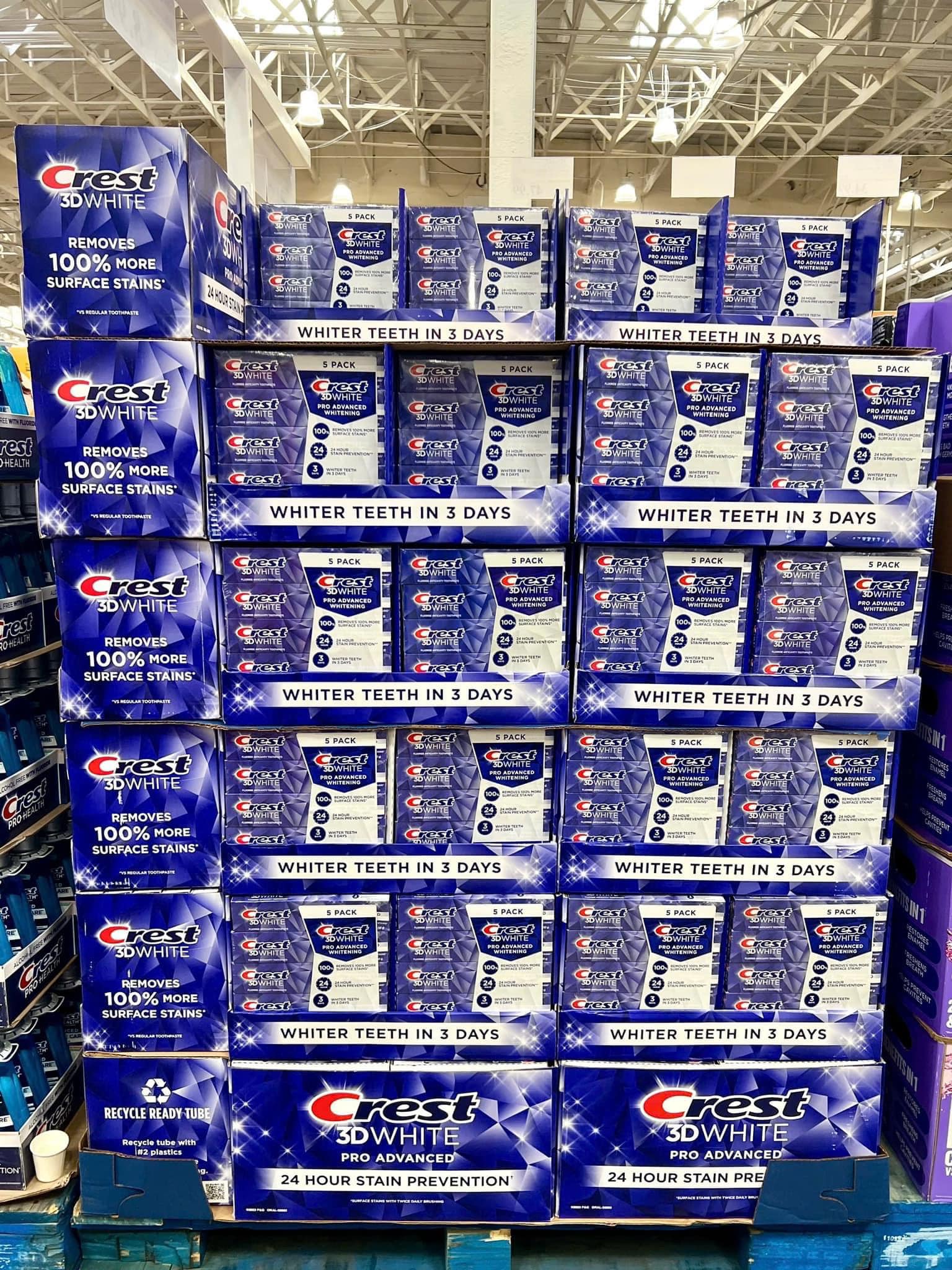 ( MẪU MỚI) KEM ĐÁNH RĂNG CREST 3D WHITE ADVANCED của Mỹ 147Gr