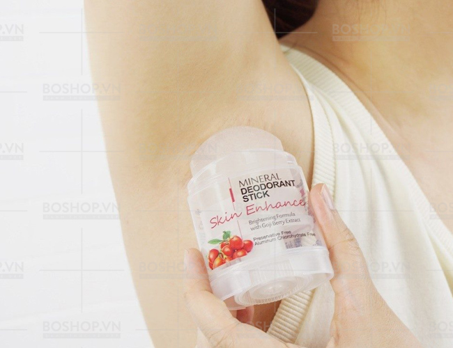 Lăn đá khoáng Klear khử mùi của Thái