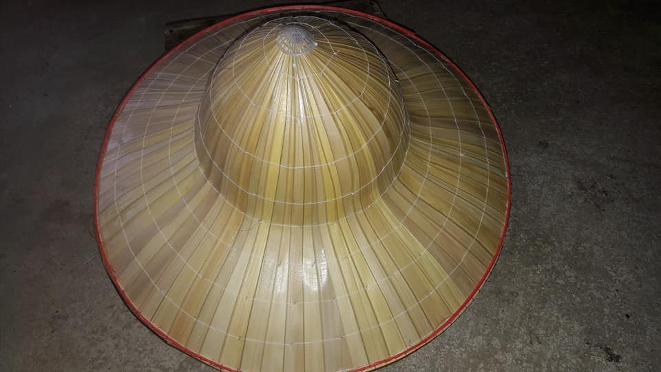 Nón lá đi phượt