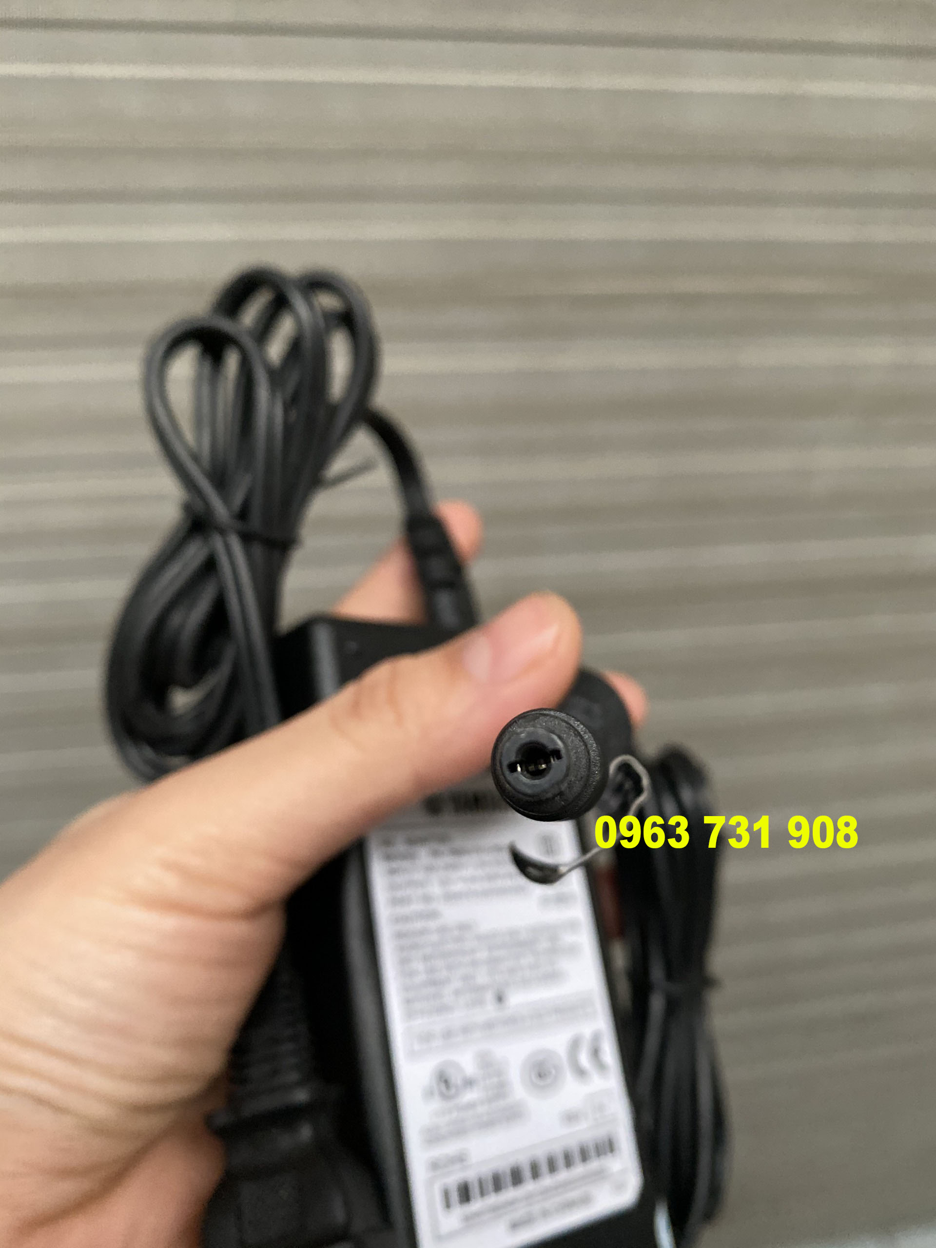 Dây nguồn đàn Yamaha 12V 5A