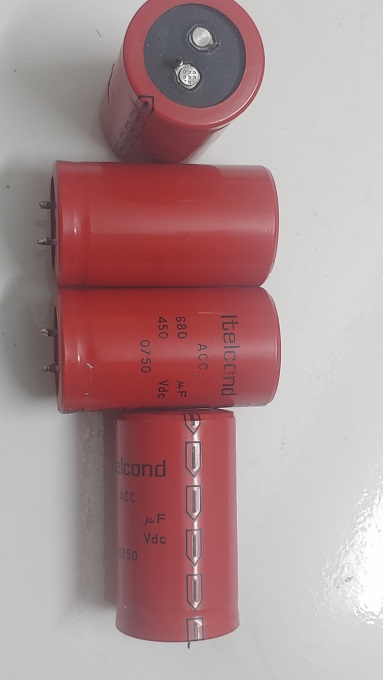 Tụ Itelcond 680uF/450v