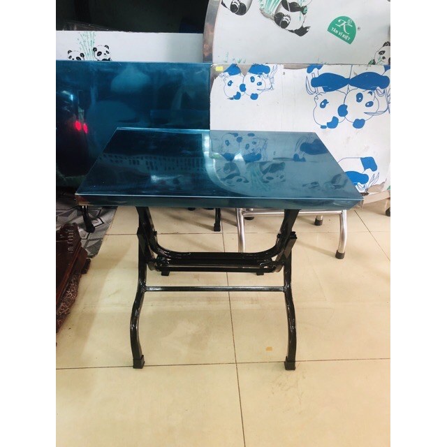 Bàn chân sắt mặt inox xếp gọn