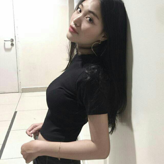 Áo Croptop Tay ngắn trơn nữ