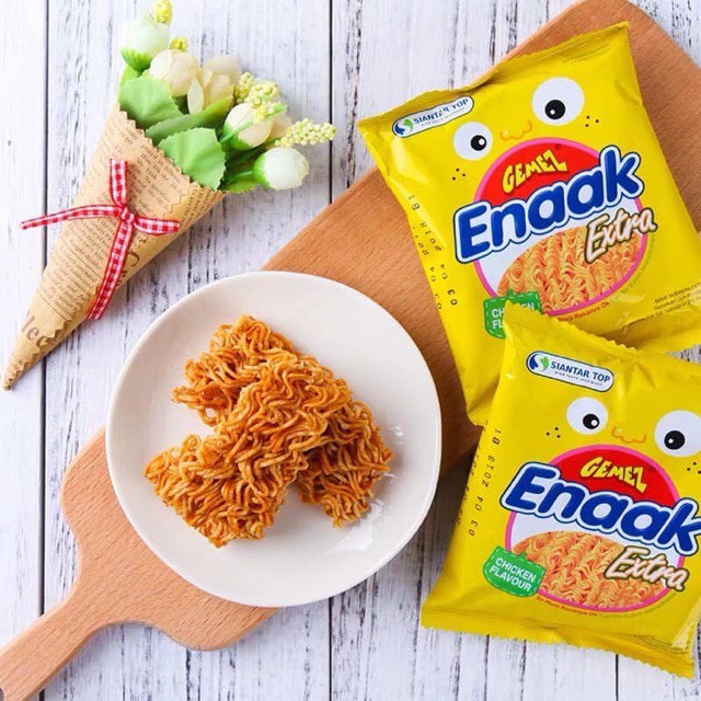 1 gói mì trẻ em snack enaak vị gà 30gram