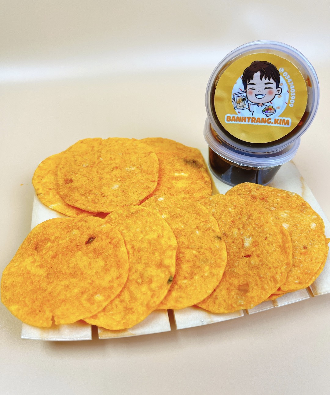 Bánh tráng cam chấm sốt me