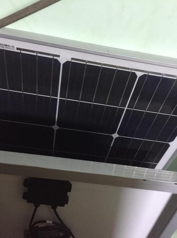 tấm pin năng lượng mặt trời MONO 120w tặng  2 đầu gim điện: đực,cái