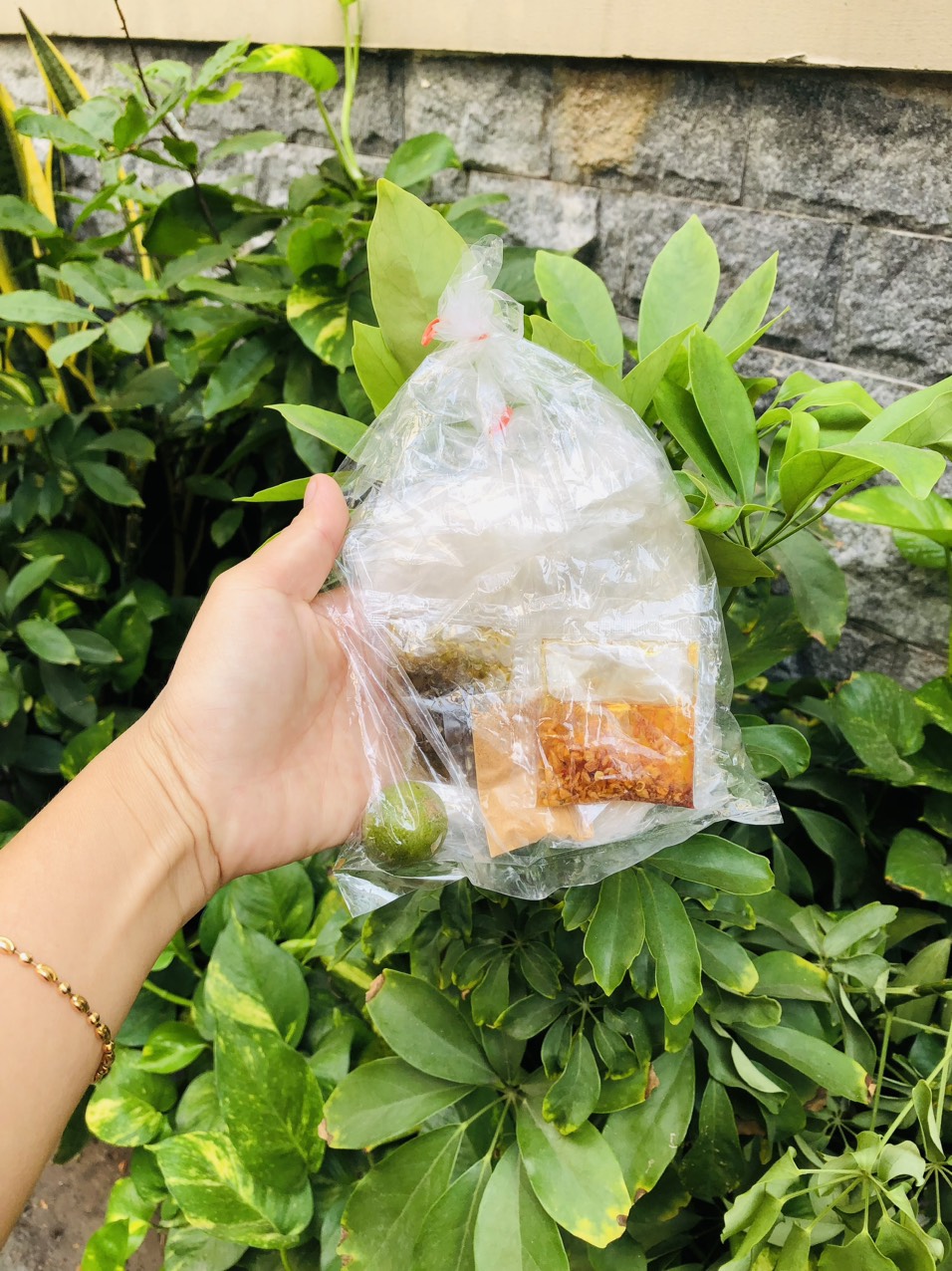 BÁNH TRÁNG PHƠI SƯƠNG ỚT XANH