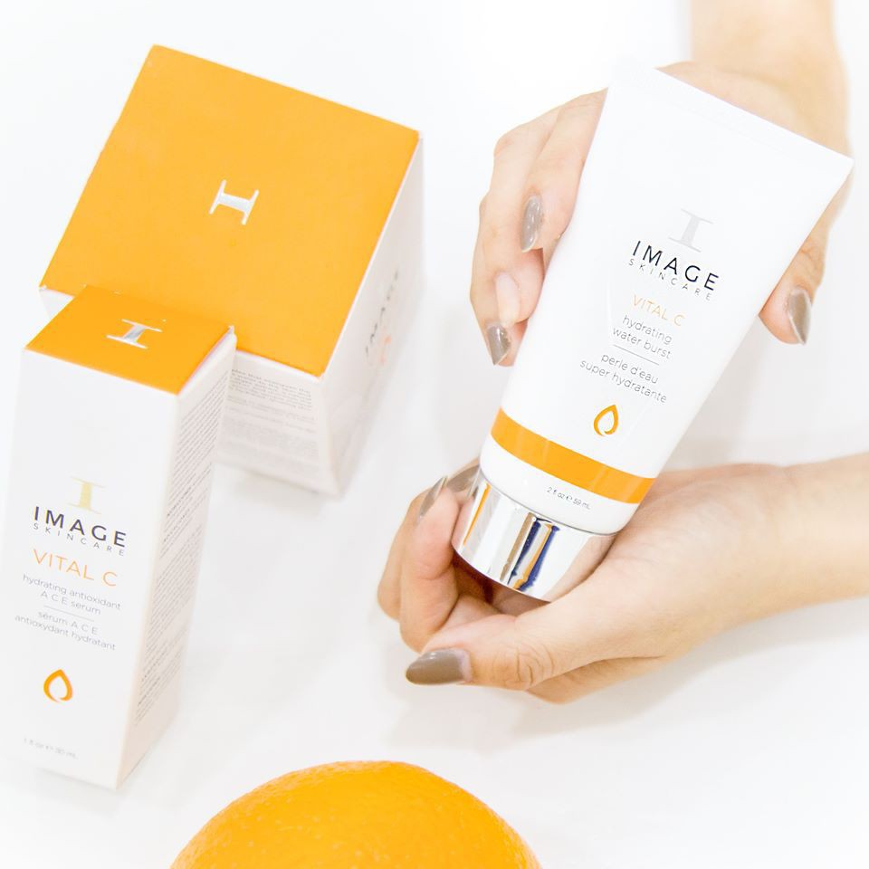 Tinh Chất Serum Khoáng Cấp Nước Dưỡng Ẩm Tối Ưu Sáng Da Giảm Nhạy Cảm Và Chống Lão Hóa Image VITAL C Hydrating Water Burst 59ml hàng nhập khẩu có tem hãng
