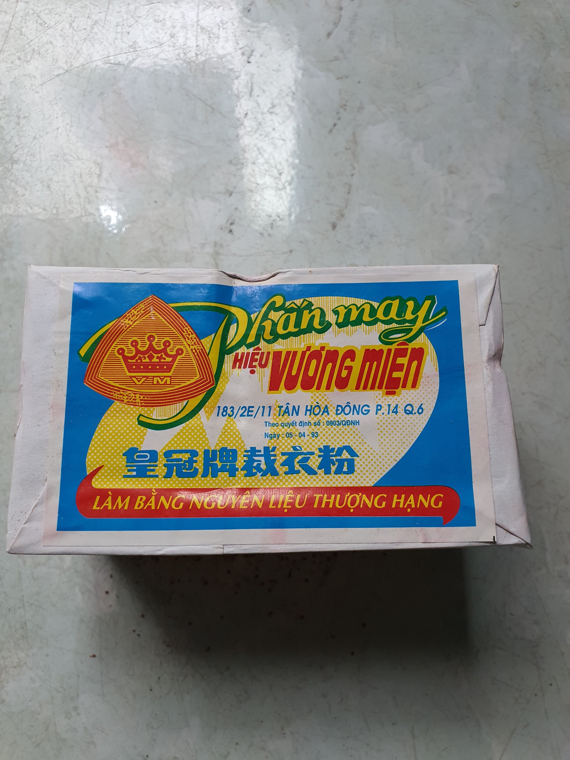 Phấn may hiệu vương miện vẽ may quần áo 4 màu