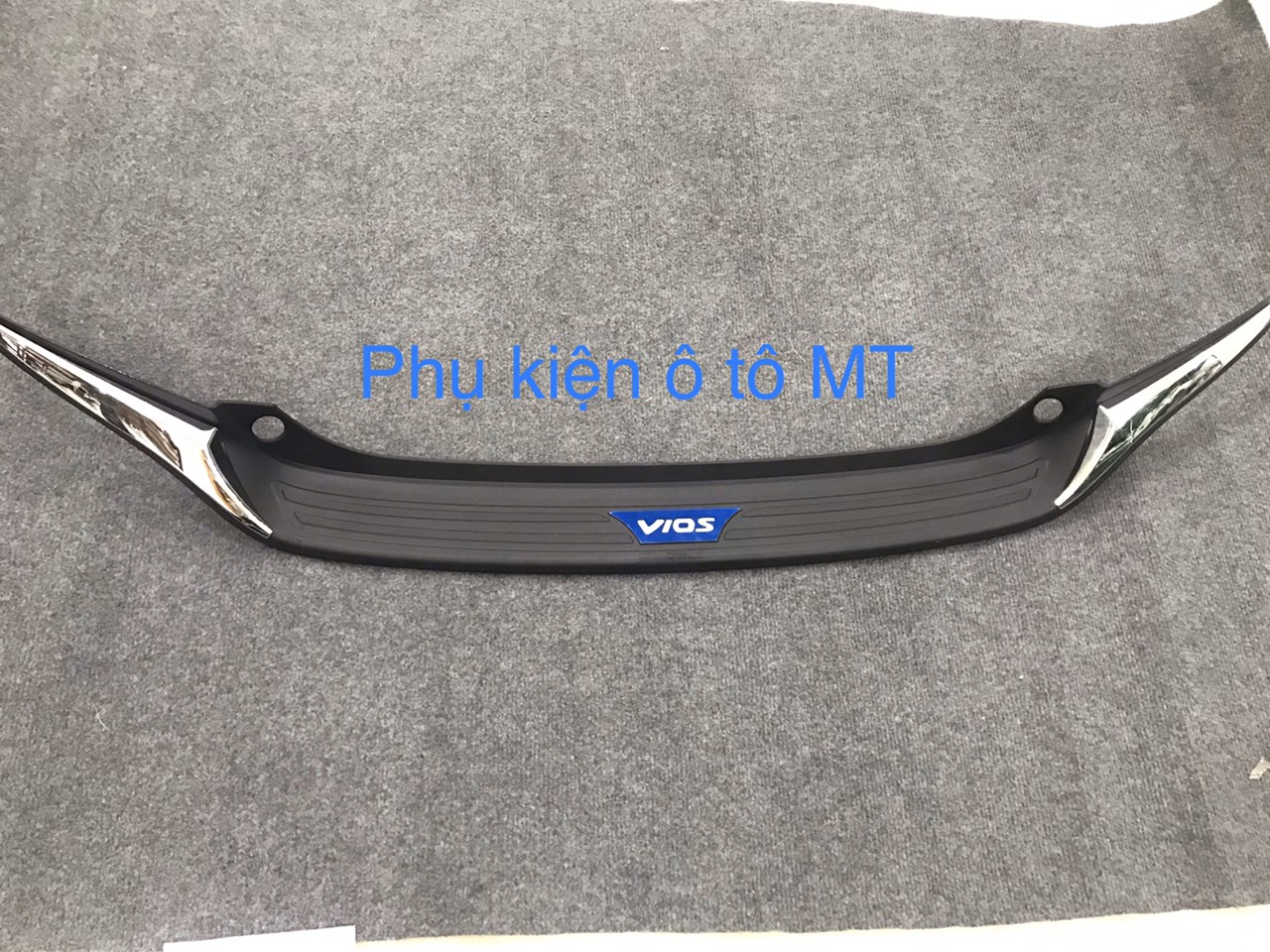 BẬC CỐP VIOS 2014-2018 nhựa