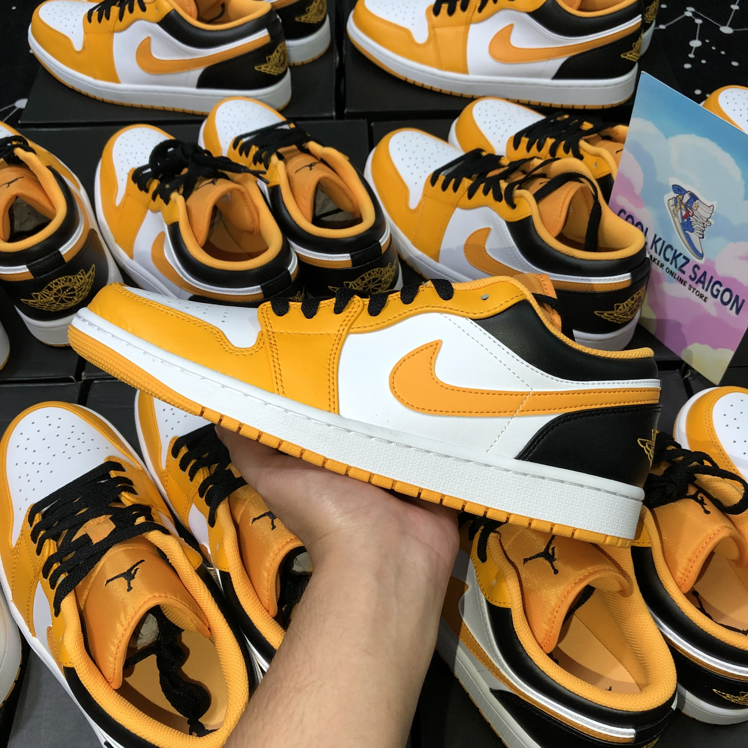 Jordan 1 low taxi new full box full tag