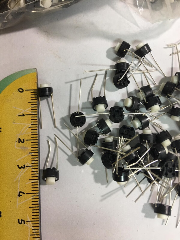 (10 cái) Nút tròn trắng 2 chân 6x6x5 Mới !