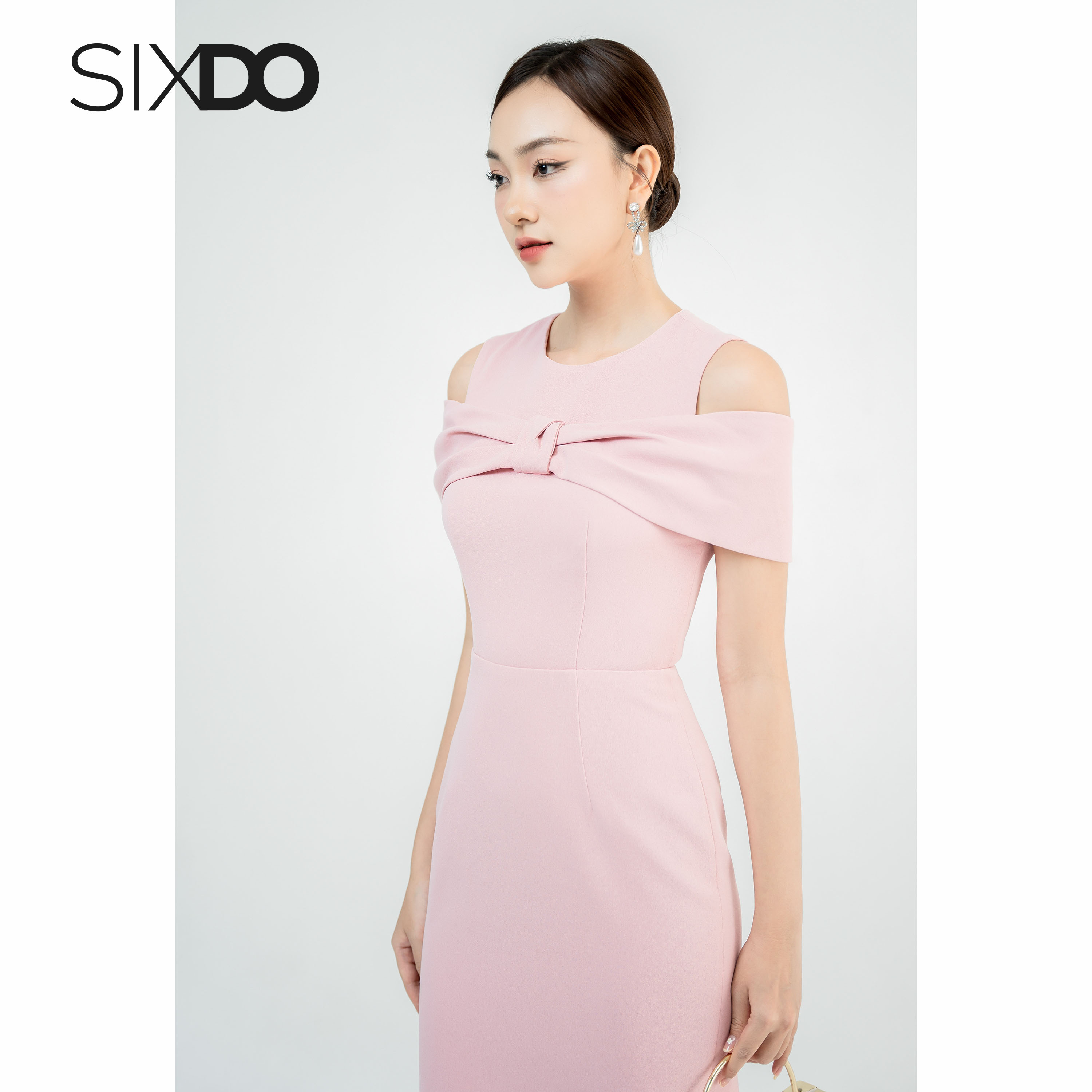 Đầm hồng cổ tròn hở vai sixdo