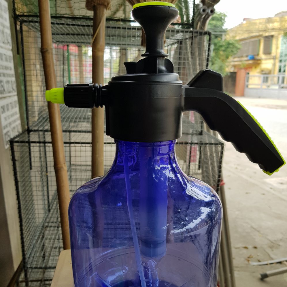 Bình xịt tưới cây nén khí 3 lít