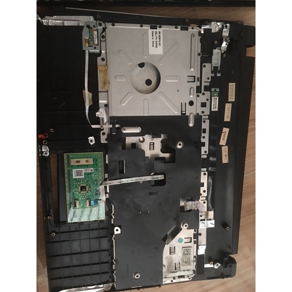 vỏ laptop dell vostro v3400