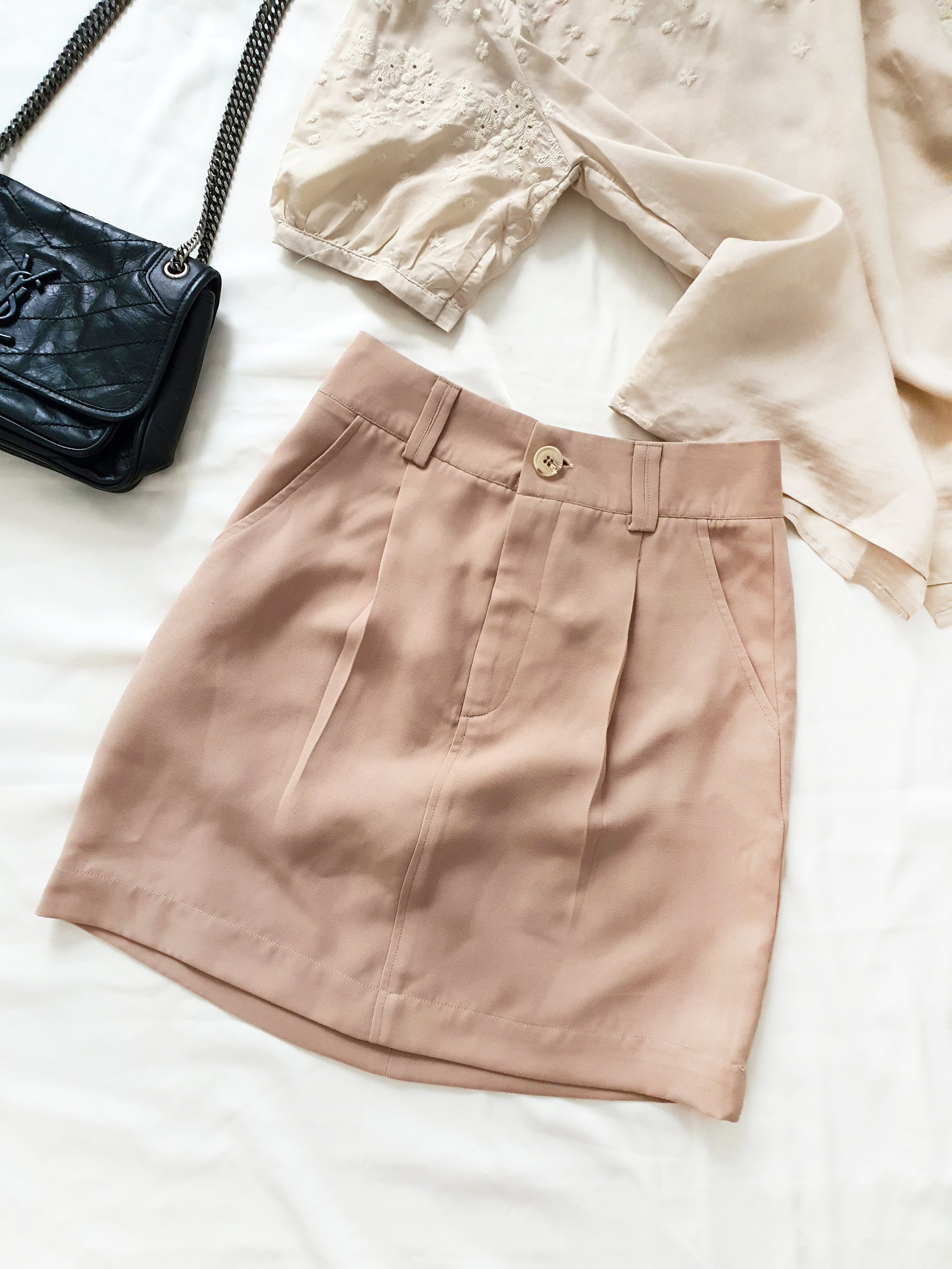 Chân váy kaki mini một ly 2 màu AfterBefore
