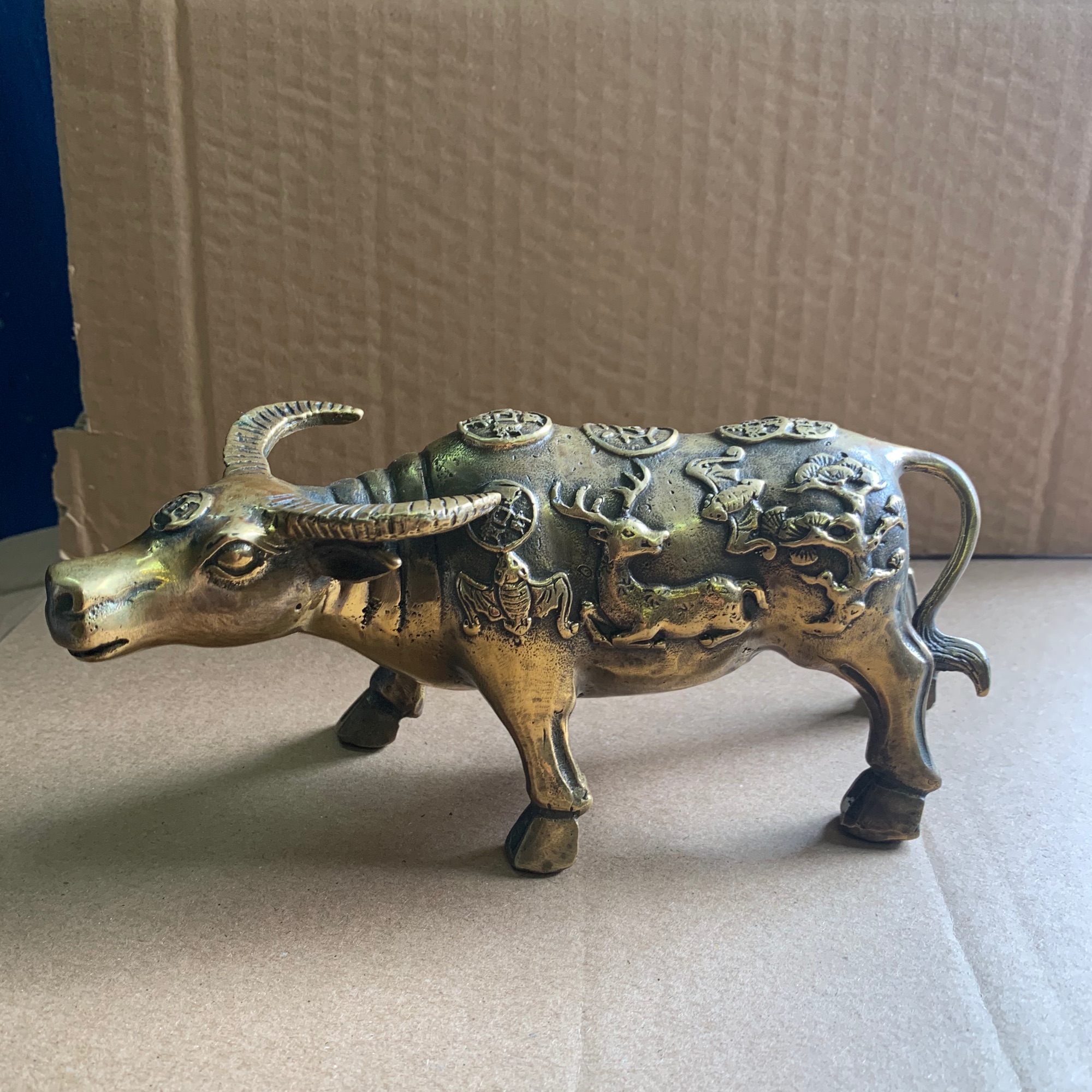 Con trâu phong thuỷ bằng đồng - Mang lại may mắn tài lộc cho gia chủ