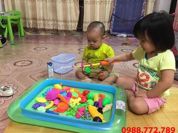 Bộ Đồ Chơi Câu Cá Kèm Bể Phao Cho Bé