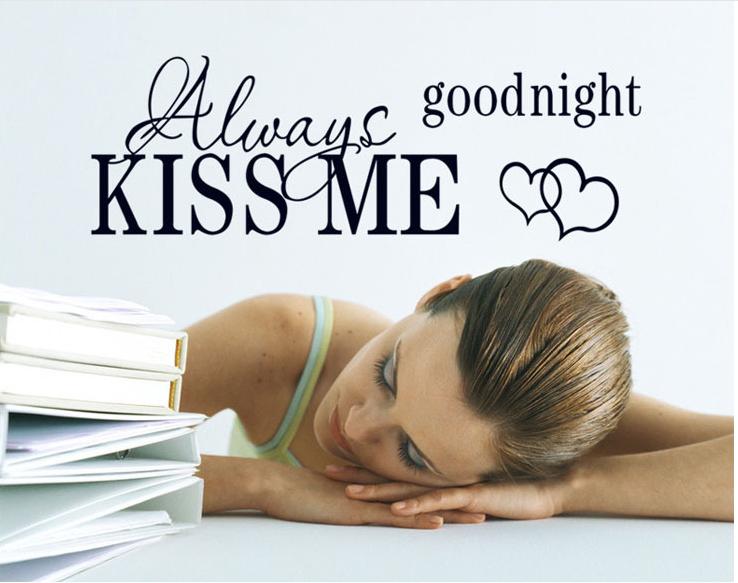 [HCM]Decal trang trí Chữ Kiss Me