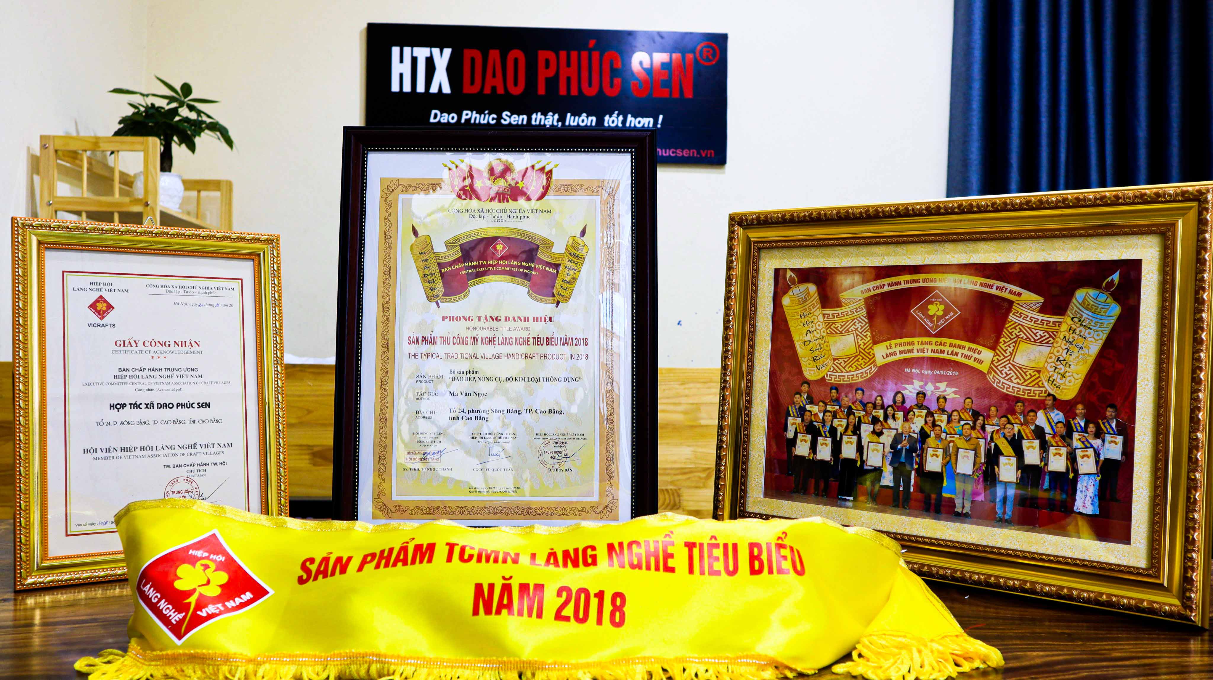 Dao phúc sen tông chặt gà mới