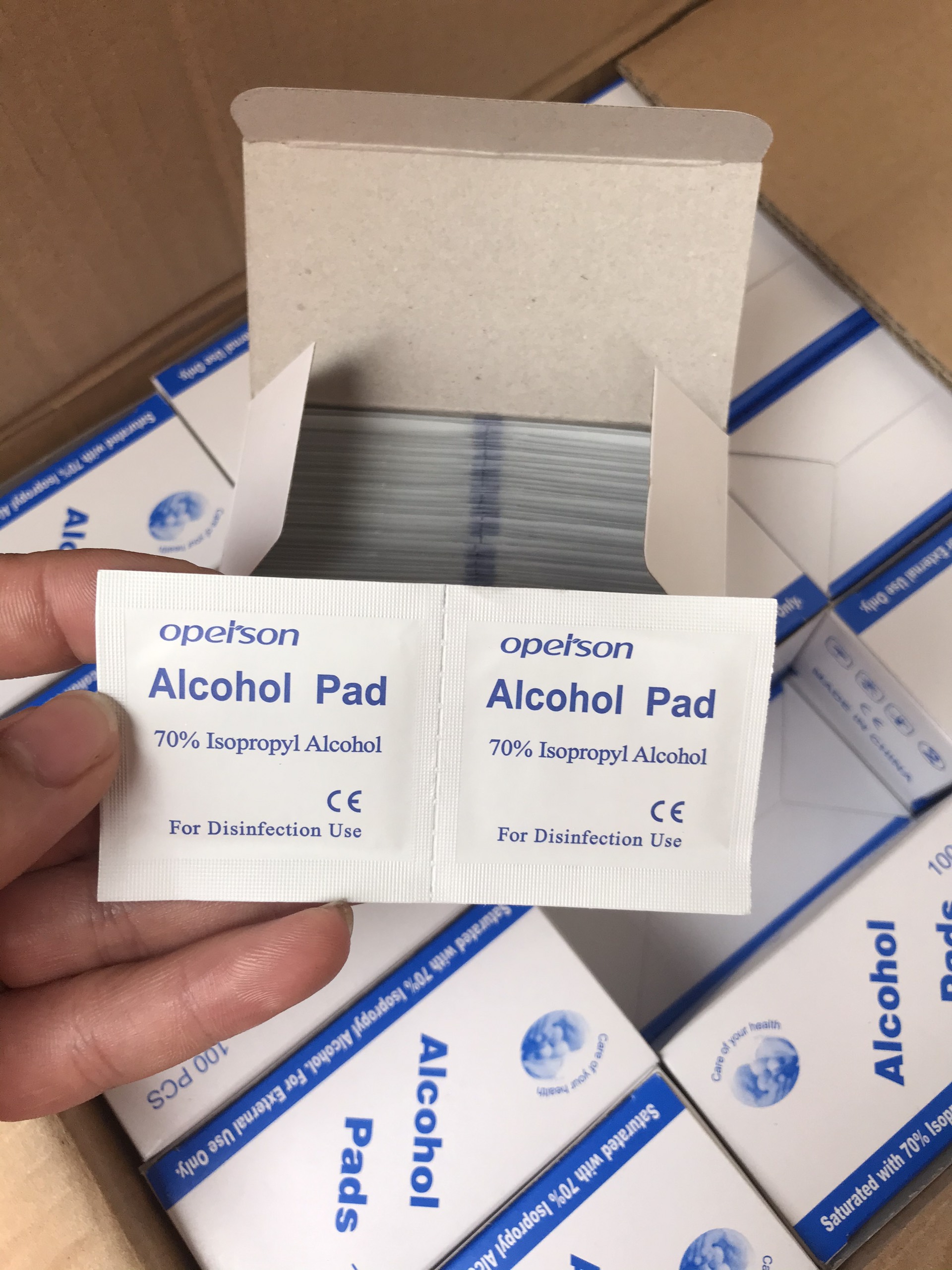 GẠC TẨM CỒN Y TẾ TIỆT TRÙNG (ALCOHOL PADS)