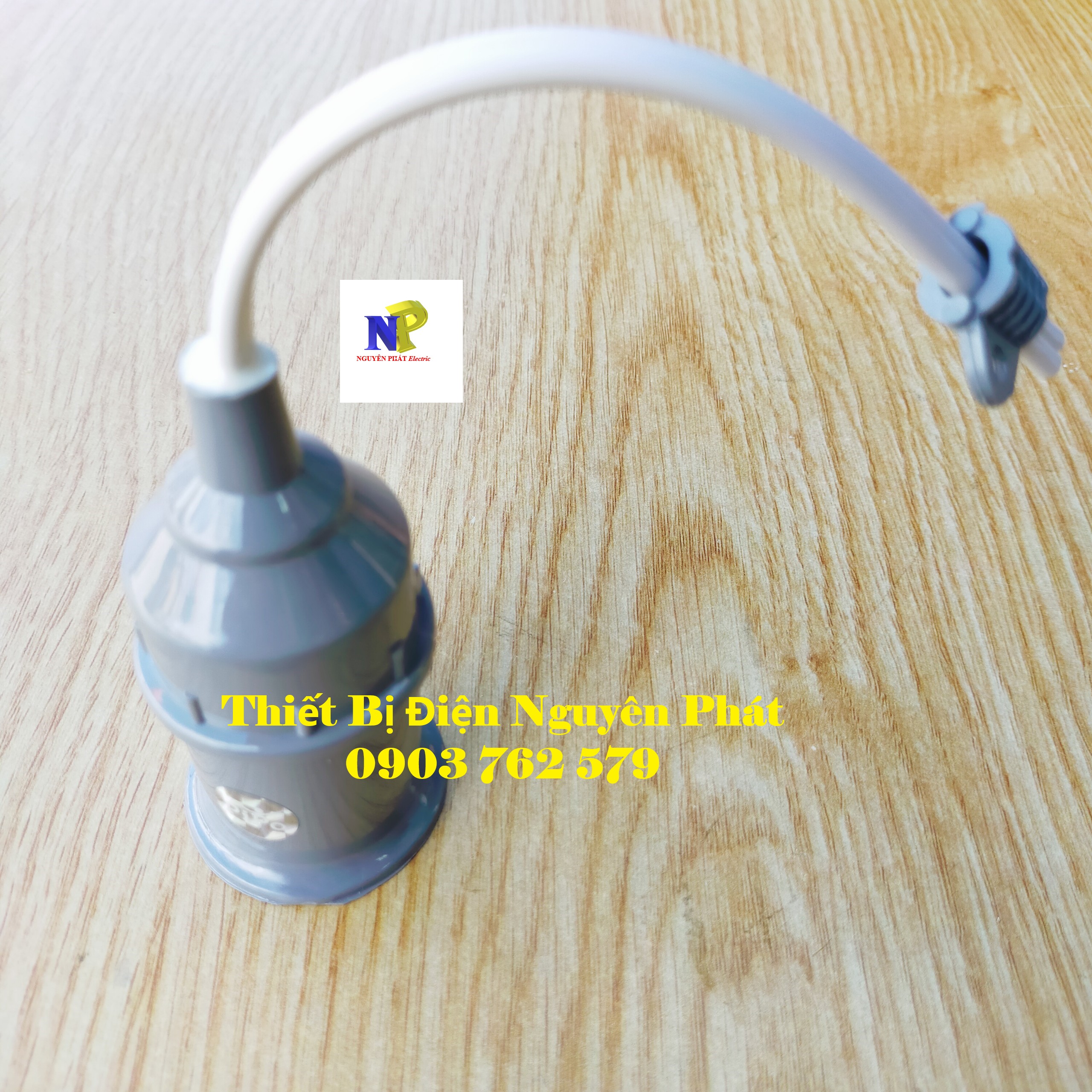 Đuôi Đèn Kín Nước Pipo & Conip E27 (Dây 20cm) Cao Cấp