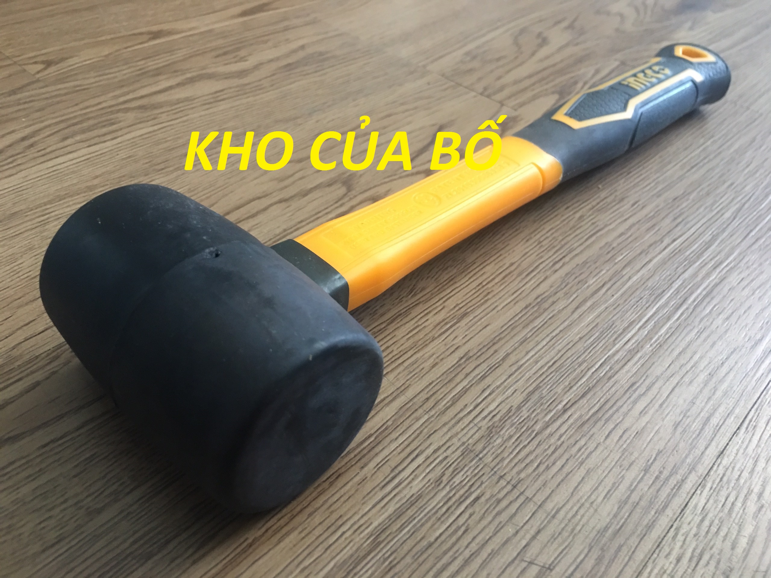 Búa cao su (đen-220g) Ingco HRUH8208