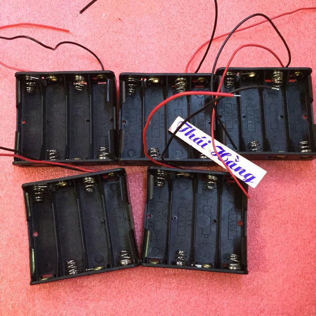 Đế khay pin 4 viên -1.5v