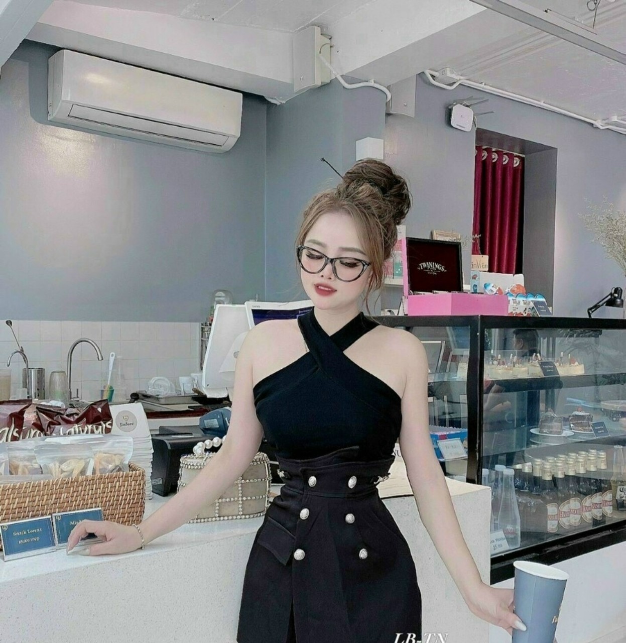 Áo kiểu chéo cổ vải phi lụa,áo hở vai sau sexy form áo dưới 52kg ÁO KIỂU GIÁ RẺ THỜI TRANG NỮ (u)