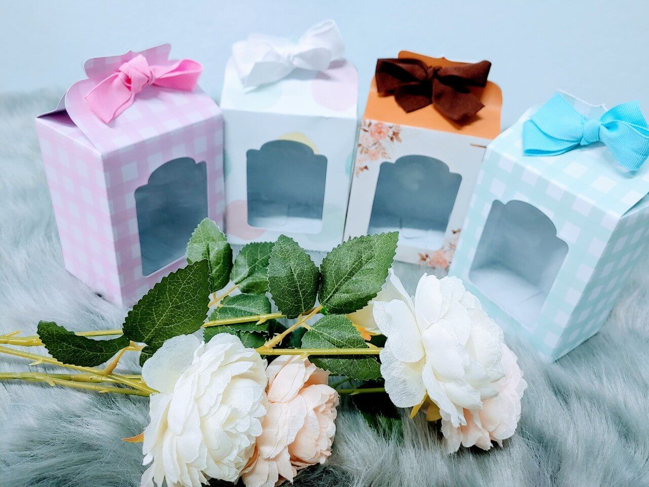 Hộp giấy đựng quà HQ01 + Nơ ( nhiều màu)