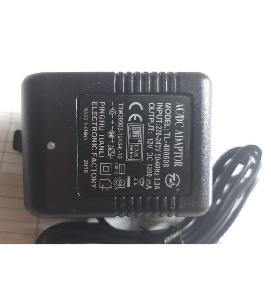 Cục sạc bình phun thuốc 12V 12AH