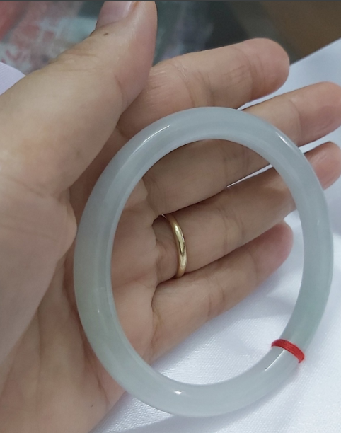 [HCM]Vòng ngọc trắng đá thiên nhiên thạch anh đủ size (hàng đẹp chuẩn chụp thật 100% )