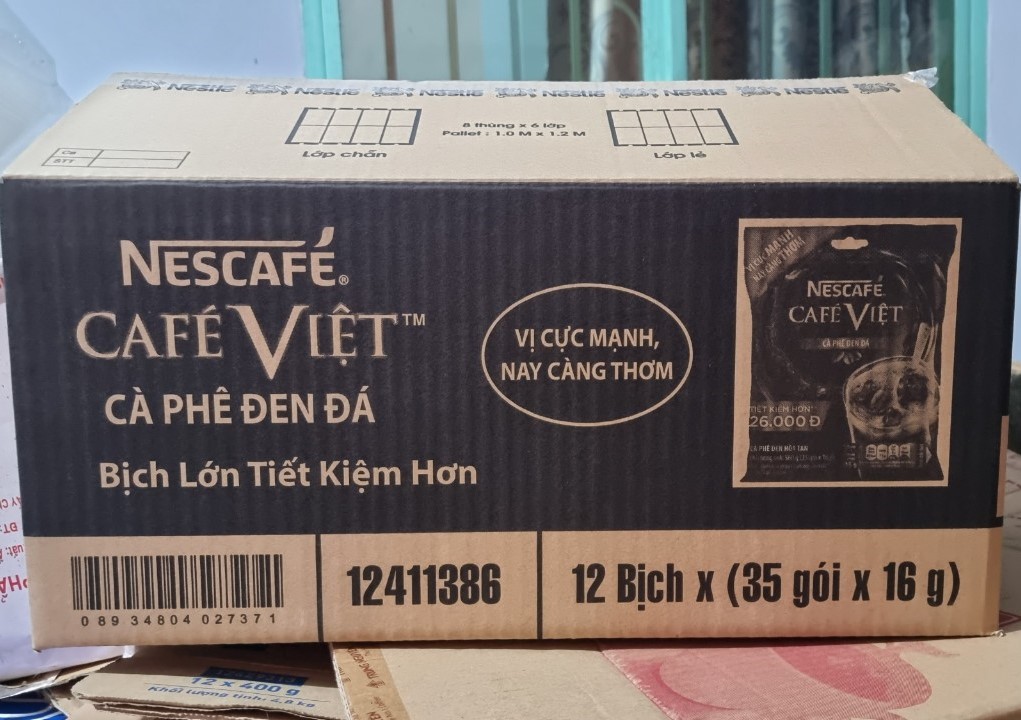Thùng cà phê đen đá việt nescafe 2 trong 1 cà phê đen hoà tan