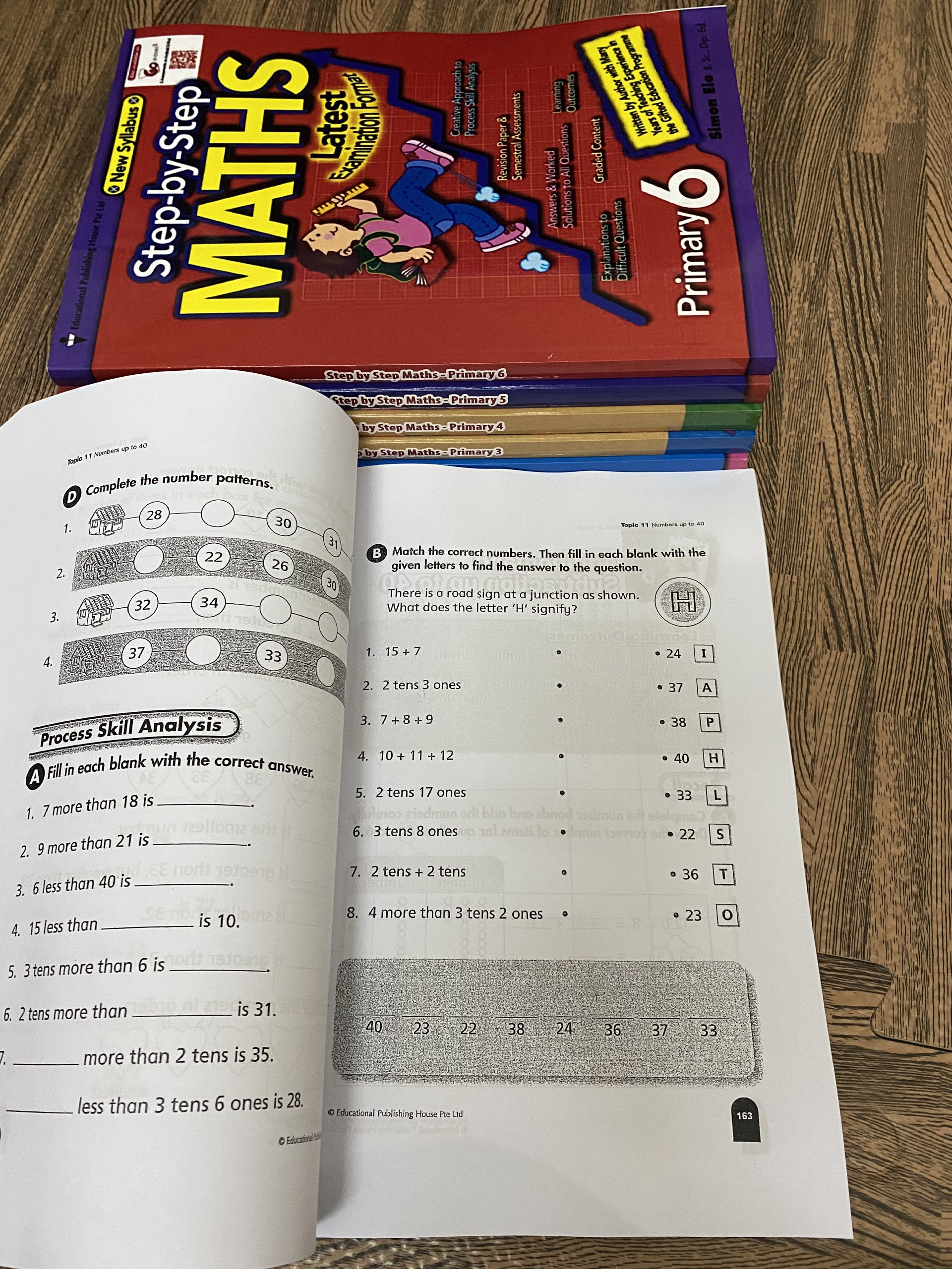 Bộ 3 Quyển - Level 4 - Complete maths, Step by step math, Challenging 4 in 1 maths (Tiểu học) - Hanoi Bookstore