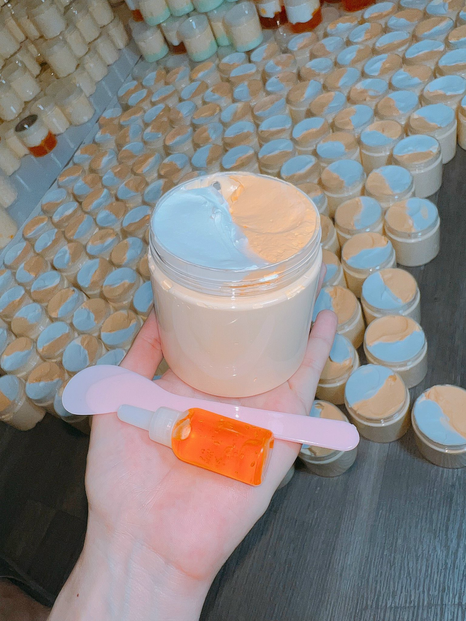 [HCM]Body Nhân Sâm Cao Cấp Trắng Nhanh { mua body 180g tặng 5 viên cấy trắng }