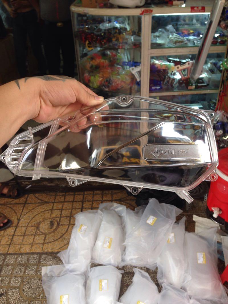 Pô E Vario Trong Suốt