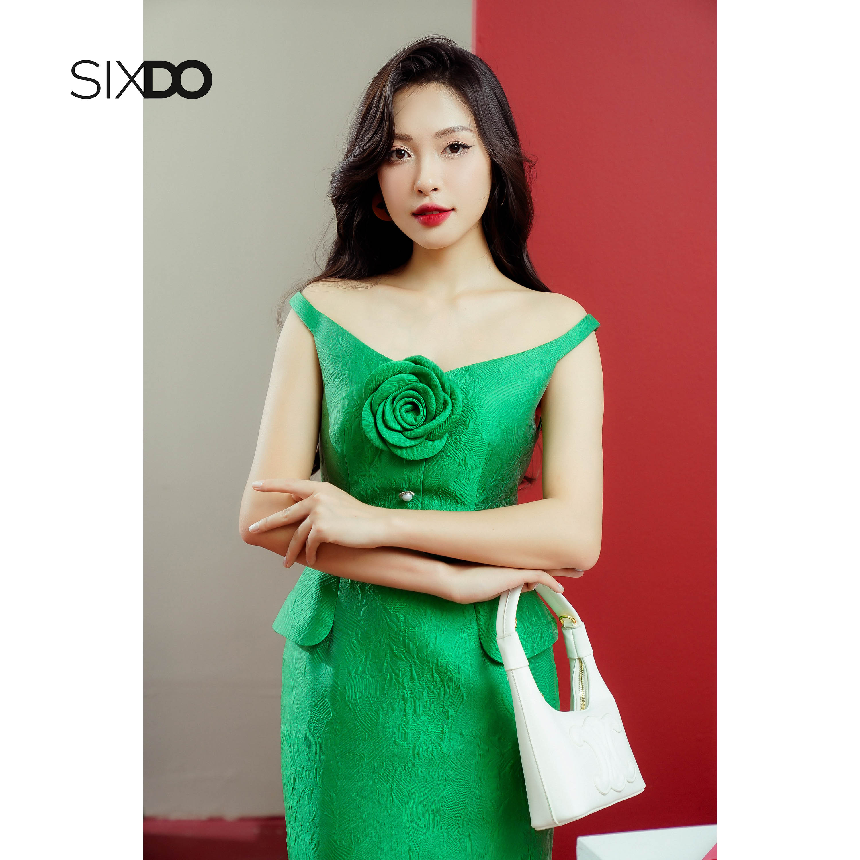 Đầm gấm trễ vai dáng bút chì thời trang SIXDO (Off-shoulder Midi Brocade Dress)