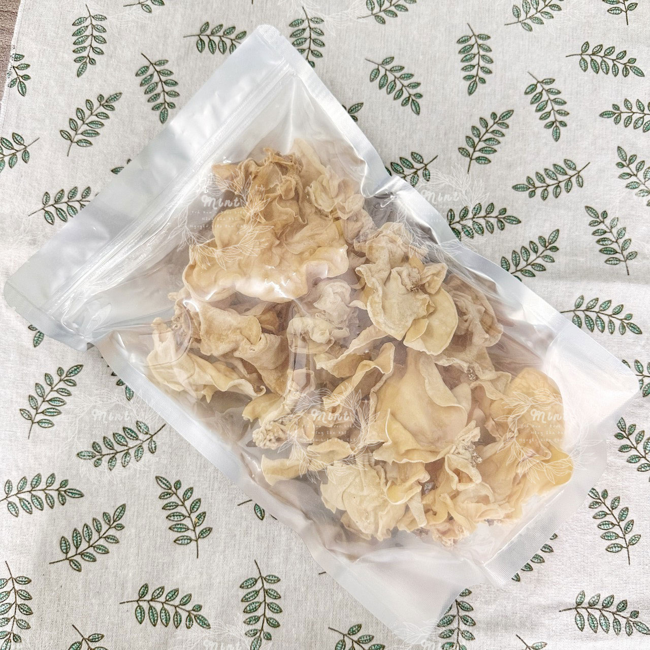 Mộc Nhĩ Trắng Sấy Khô (Nấm Mèo Trắng - Nấm Tuyết Nhĩ - Ngân Nhĩ) - Túi 250gr