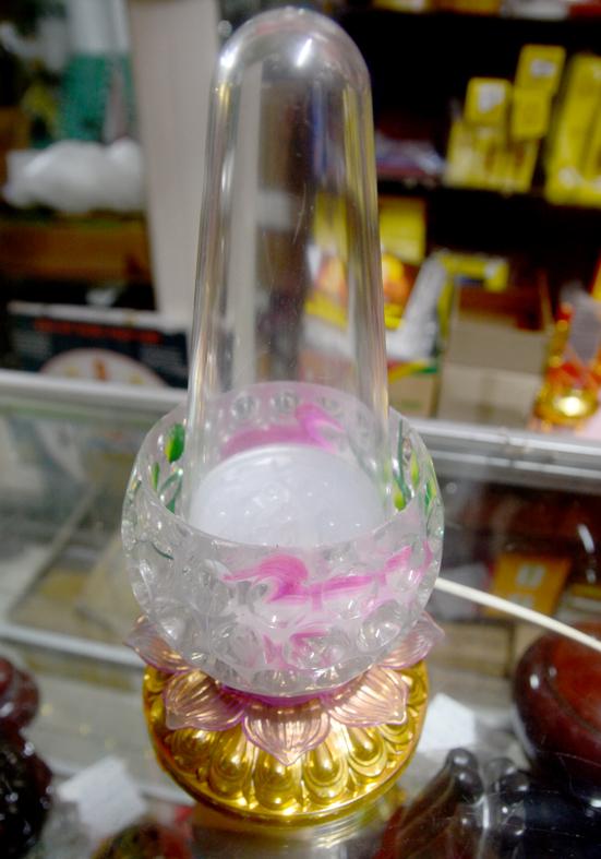 [HCM]Đèn thờ nhiều màu phun nước