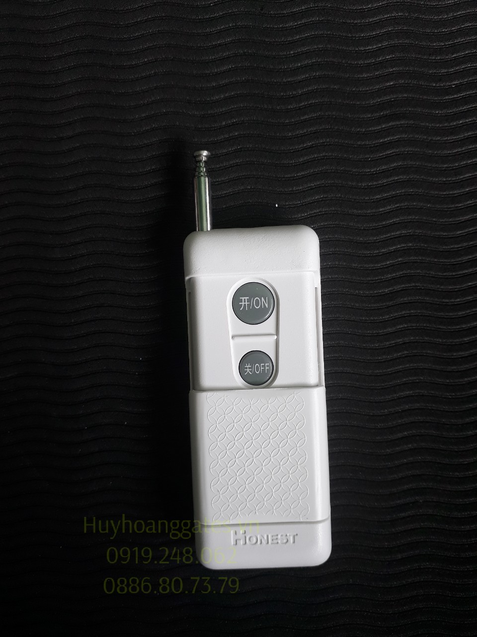 Công tắc remote điều khiển từ xa 1000 mét HT-6805WD 30A-220V điều khiển máy bơm và thiết bị điện từ xa-CÓ CHỨC NĂNG HỌC LỆNH(KHÁCH LƯU Ý KHI ĐẶT HÀNG CHỌN : NGUYÊN BỘ, ĐIỀU KHIỂN RỜI HOẶC BỘ NHẬN TÍN HIỆU NHƯ SP NHƯ Ý Ạ)
