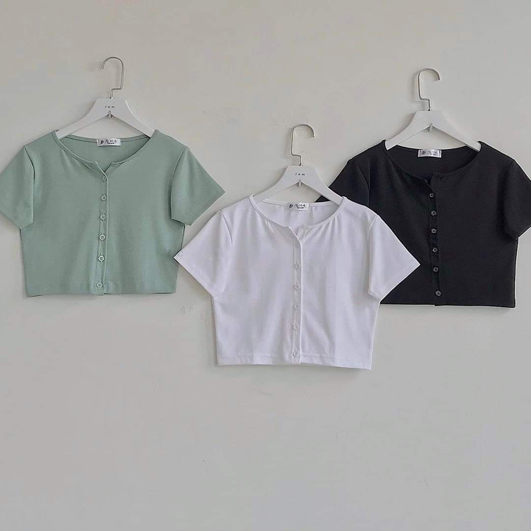 Áo croptop Nút Thật - Cúc Thật