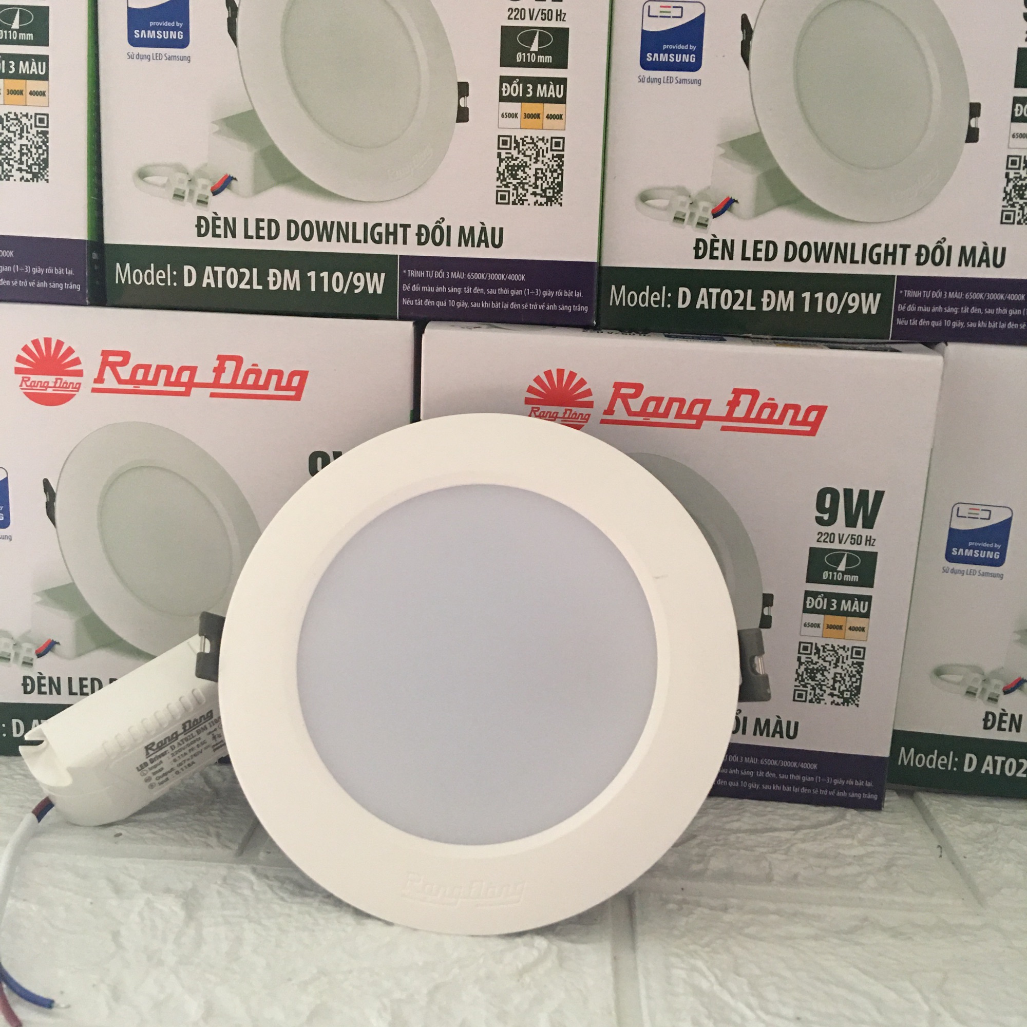 Đèn led âm trần rạng đông 9w đổi màu