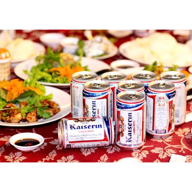 Bia Đức Kaiserin Lager (Vàng) -Thùng 24 Lon -HSD;T1/21 Đang Trong Dịp Khuyến Mãi Bia Đức Kaiserin Lager (Vàng) -Thùng 24 Lon -HSD;T1/21 Đang Trong Dịp Khuyến Mãi